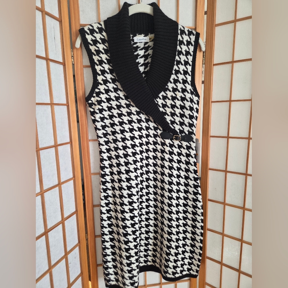 NWT CALVIN KLEIN BLACK/WHITE HOUNDSTOOTH KNIT SLEEVELESS SHEATH DRESS SIZE SMALL - Picture 1 of 7